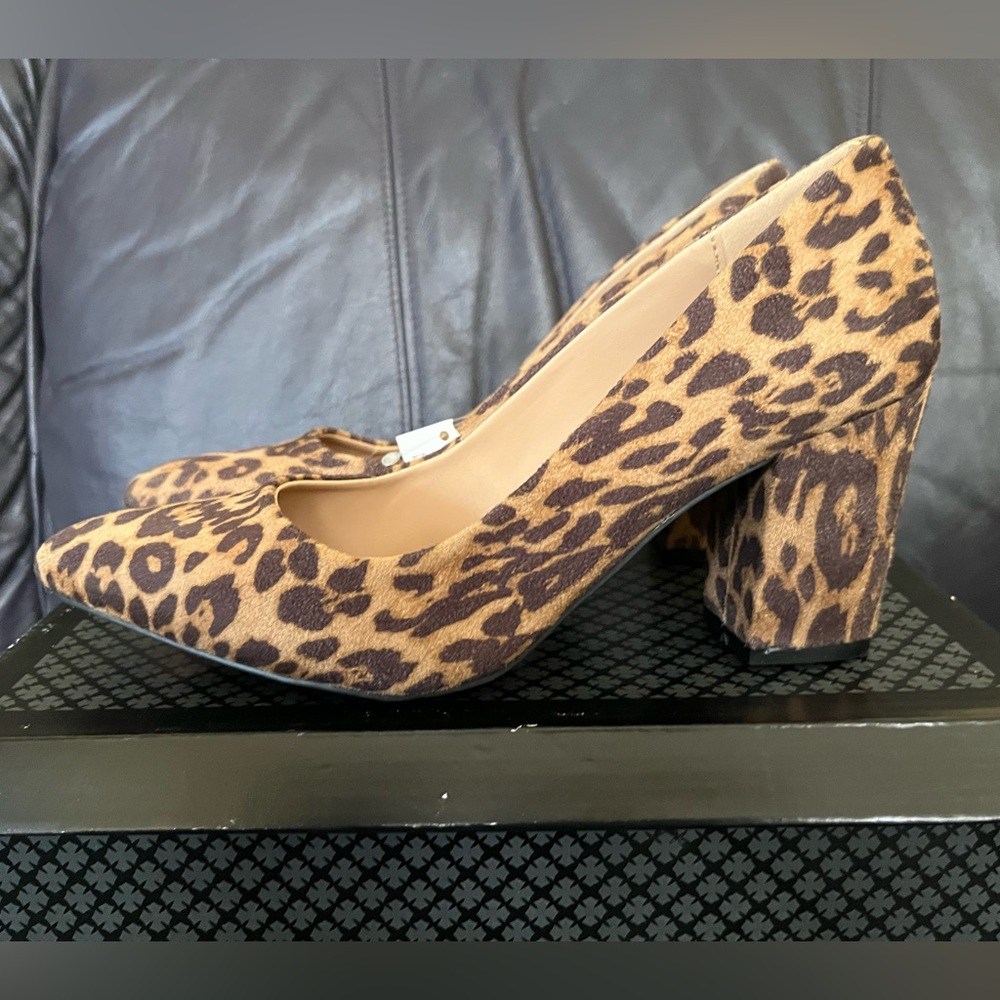 NWT Massini Ariel Leopard Chunky Heel Shoes Multiple Sizes